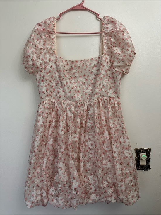 Altar'd State Dresses & Skirts - Altard State Pink Floral Puff-Sleeve Dress